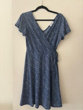Kaileigh Navy and White Floral Wrap Midi Dress
